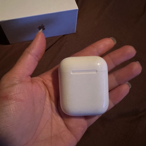 Airpods Gen 2 used but not abused still works fine accepting offers - Picture 2 of 7